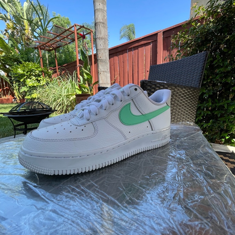 Nike AF1 Green Glow